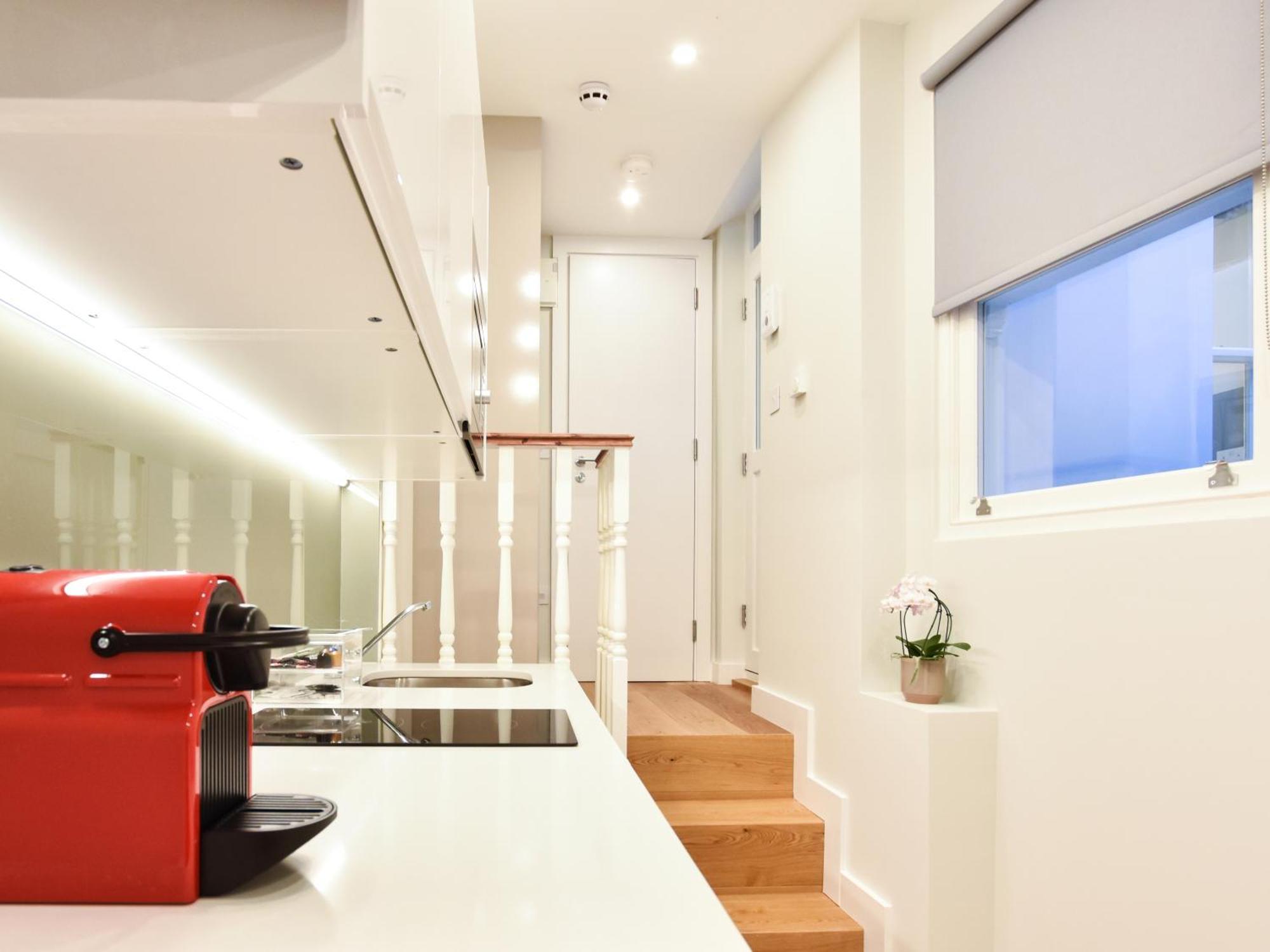 Earls Court East Serviced Apartments By Stayprime Лондон Экстерьер фото